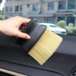 Comandă acum Perie cu maner ergonomic si fire din nylon SoftTouch pentru curatarea murdariei si a prafului din interiorul masinii, 13 x 11 cm