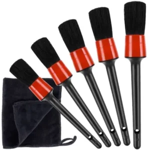 Cel mai vândut Set 5 pensule cu perii sintetici moi + laveta microfibra pentru detailing auto
