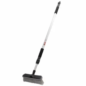 Preț promoțional Perie pentru spalat auto cu maner telescopic si racord la apa Kamar