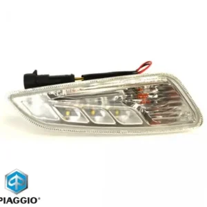 Expediere rapidă Semnalizare fata dreapta originala Vespa Primavera ie (13-) â€“ Primavera iGet (14-) – Sprint ie (14-) 4T 3V AC 125-150cc (cu LED)