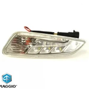 Semnalizare fata stanga originala Vespa Primavera ie (13-) â€“ Primavera iGet (14-) – Sprint ie (14-) 4T 3V AC 125-150cc (cu LED) Reducere specială
