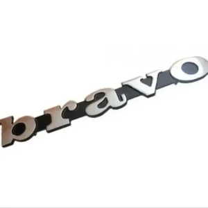 Emblema laterala scris „Bravo” moped Piaggio Bravo (75-81) 2T AC 50cc Reducere extra
