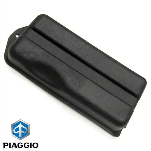 Capac baterie original Vespa ET2 – Vespa ET4 – Vespa LX – Vespa LXV – Vespa S 2T – 4T 50-125-150cc Chilipir